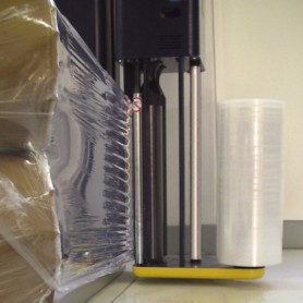 Film étirable machine cast...