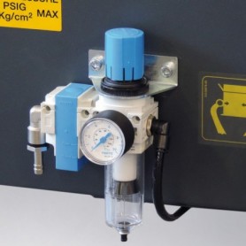 Machine à former les caisses semi-automatique - Modèle F105